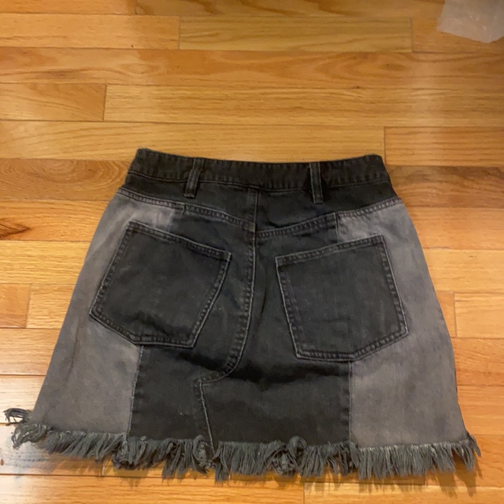 Free People Two Toned Black Skirt! - Picture 3 of 3